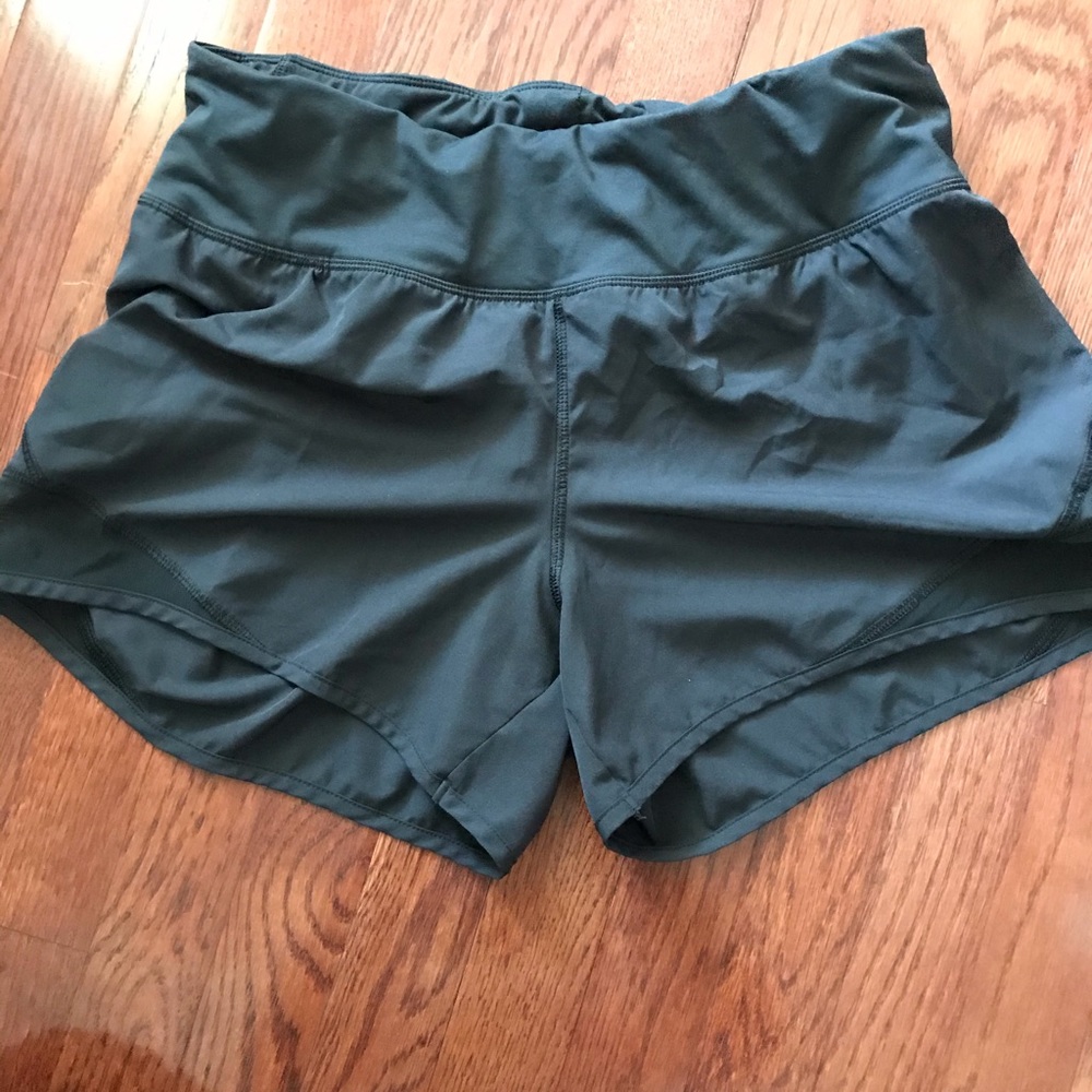 Old navy active shorts!